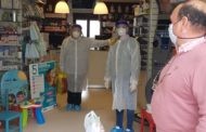 Las actividades esenciales siguen a pleno rendimiento en Almedinilla, junto a la distribución de mascarillas, guantes, batas y pantallas de protección 3D