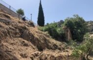 El Ayuntamiento limpia el entorno de la Plaza de Abril