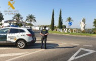 La Guardia Civil detiene a una persona e investiga a otra en Palma del Río como supuestos autores de un delito de atentado a funcionario público en ejercicio de sus funciones