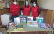 Cruz Roja reparte juguetes a un centenar de menores en Priego, Almedinilla y Carcabuey
