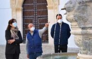 La fuente de Santa Ana de Priego recupera su conformación original y ya luce en su ubicación