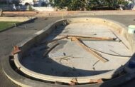 El Ayuntamiento de Almedinilla renueva la piscina de niños ante la apertura de este servicio municipal