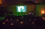 El castillo de Iznájar se llena de sombras y siluetas