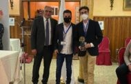El alcalde Jaime Castillo Pareja  recoge el premio 