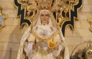 Más de 200 personas rinden tributo a la Virgen de los Dolores