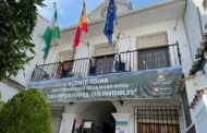 Fuente-Tójar homenajea a las mujeres rurales con la colocación de pancartas en los edificios públicos