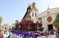 El Nazareno y la Virgen Dolorosa llenan de emociones la mañana del Viernes Santo