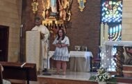 Carmen Julia Calvo Serrano recibe el primer galardón 