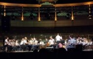 El concierto de Fetén Fetén y la Banda Municipal de Música  de Almedinilla muestra la grandeza de la música