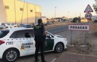 La Guardia Civil  detiene a cinco personas, por su presunta implicación en cinco delitos de robo con fuerza relacionados con la sustracción de gallos de pelea