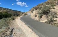 Esta actuación, también en ejecución, se hace al amparo del plan provincial extraordinario de inversiones de reposición y mejora de caminos de entidades locales para el ejercicio 2022- 2023, de la Diputación de Córdoba.