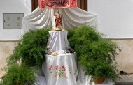 Almedinilla se viste de verde y fe para celebrar el Corpus Christi