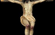 Esta mañana, durante la Eucaristía de las 12:30 h, se ha celebrado la bendición de la imagen restaurada de nuestro Santísimo Cristo del Amor.
