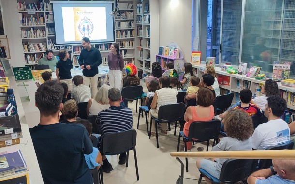 La biblioteca de Almedinilla alberga una nueva presentación de libro