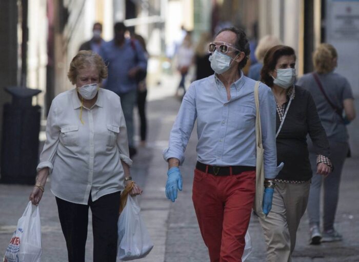 Las mascarillas son obligatorias, a partir de hoy jueves, para los mayores de 6 años