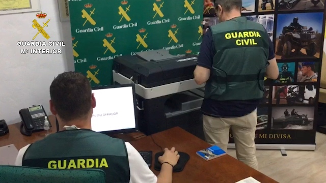 La Guardia Civil desmantela un entramado delictivo dedicado a la falsificación de diplomas de cursos de formación