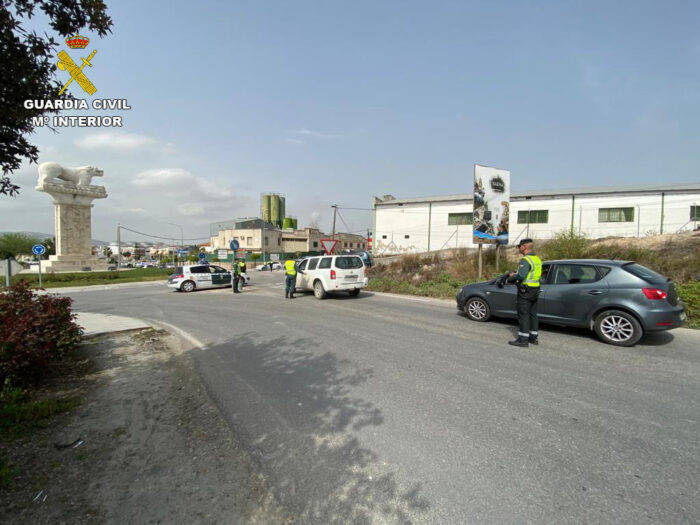 La Guardia Civil detiene a dos vecinos de Baena como supuestos autores de un robo con fuerza