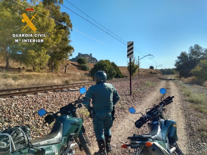 El SEPRONA de la Guardia Civil y Agentes de Medio Ambiente realizan un servicio conjunto de prevención de caza furtiva en zonas de seguridad de vía férrea y márgenes de aguas de dominio público.