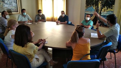 Las residencias de Almedinilla, Carcabuey y Priego convocan una Bolsa extraordinaria de personal sanitario