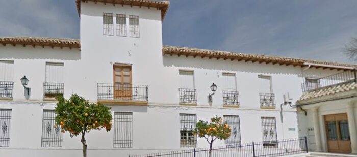 Fallece una persona contagiada de covid-19 en la residencia de Luque