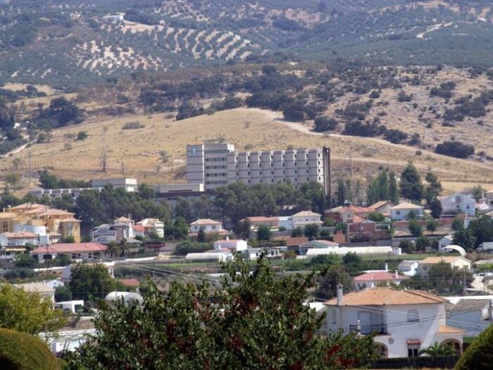El coronavirus se cobra la vida de una celadora del Hospital Infanta Margarita de Cabra