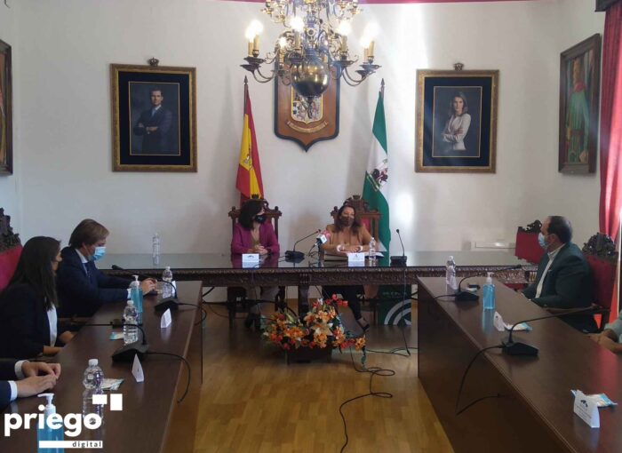 Carmen Crespo anuncia la licitación de la redacción de tres proyectos para la depuración de aguas residuales en cinco aldeas del término municipal y la ELA de Castil de Campos