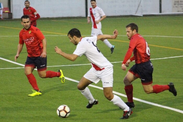 El Almedinilla Atlético consigue un importante triunfo en el campo del Baenense