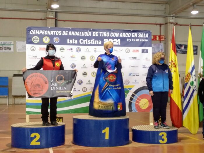 Trinidad García, medalla de plata en el XXVII Campeonato de Andalucía de tiro con arco