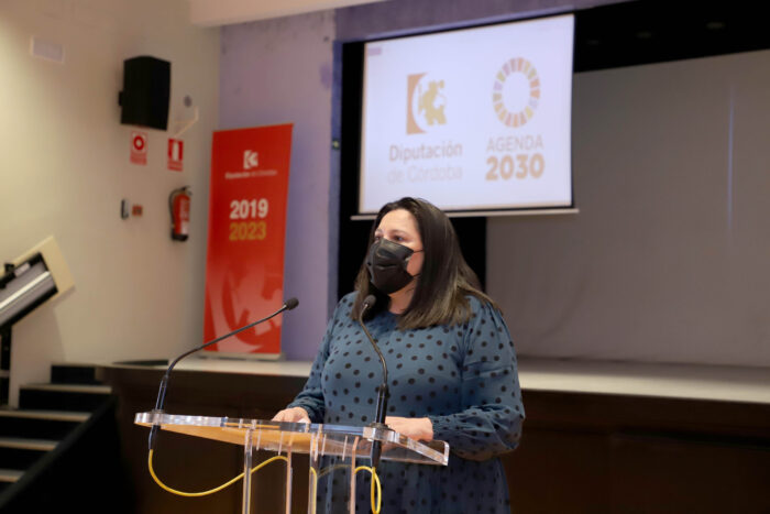Iprodeco lanza una línea de ayudas, dotada con medio millón de euros, para que los ayuntamientos contraten titulados