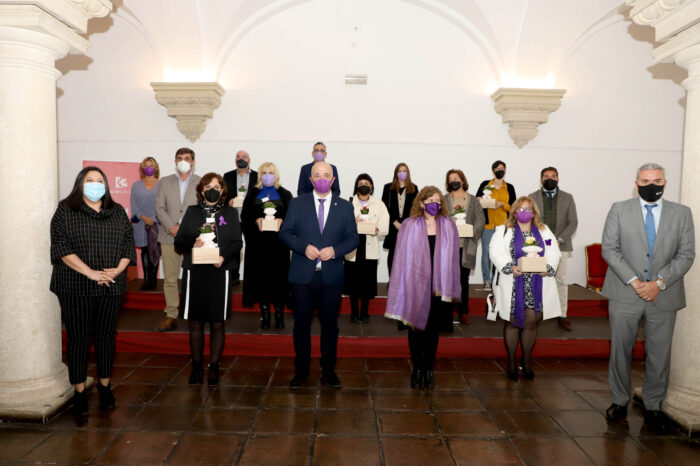 La Diputación se suma al 8M reconociendo el trabajo en pro de la igualdad de mujeres y entidades de la provincia