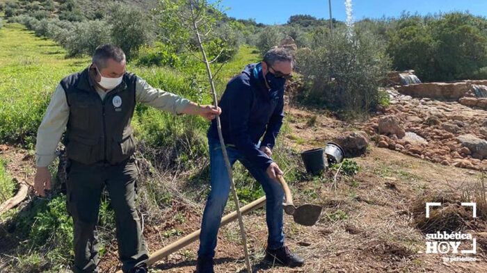 Concluyen las obras de adecuación en el aliviadero de la Fuente de Bernabé de Carcabuey