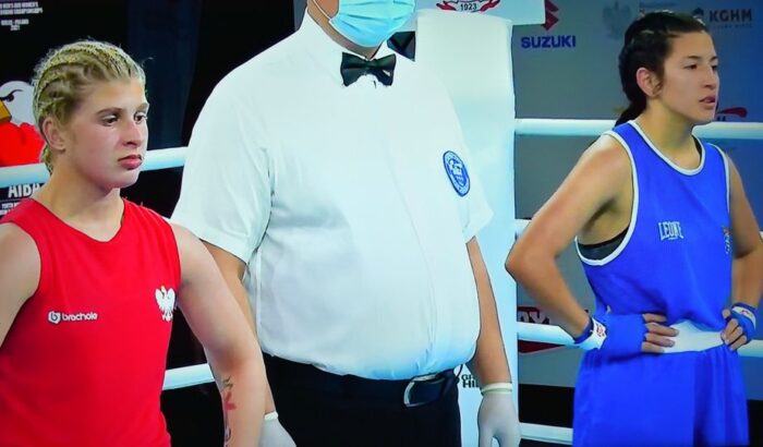Gisselly realiza un gran combate en el Campeonato del Mundo de boxeo  Categoría Joven
