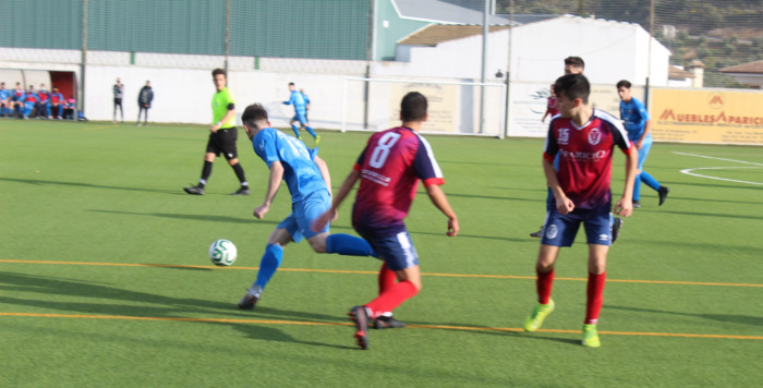El Almedinilla Atlético consigue los tres puntos en Benamejí
