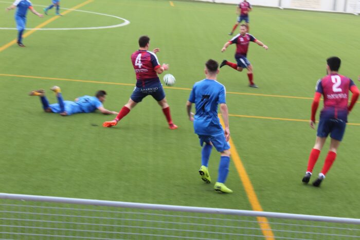 El Almedinilla Atlético gana en Villafranca