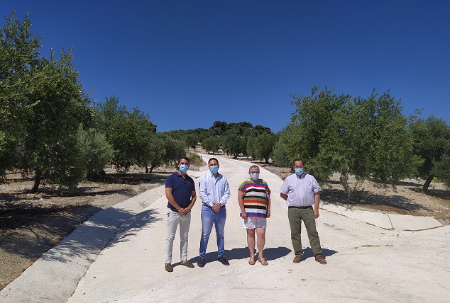 La Delegación de Infraestructuras Rurales concluye en Zuheros la obra de mejora del camino ‘De los Esparteros’