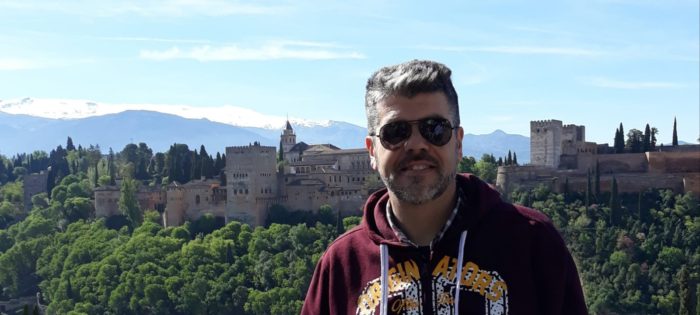 Entrevista a David Ortiz García, con motivo de su 25 años de sacerdocio