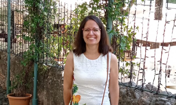 La almedinillense Ana Soler opina por qué ha decidido estudiar en línea