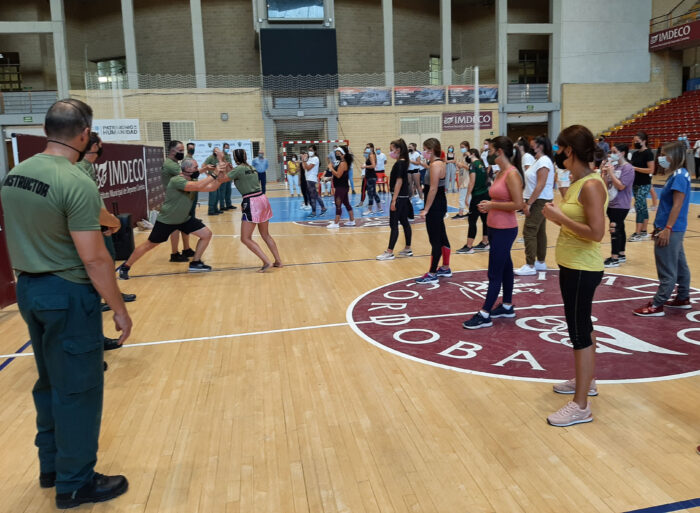 La Guardia Civil organiza una jornada de Defensa Personal dirigida a mujeres
