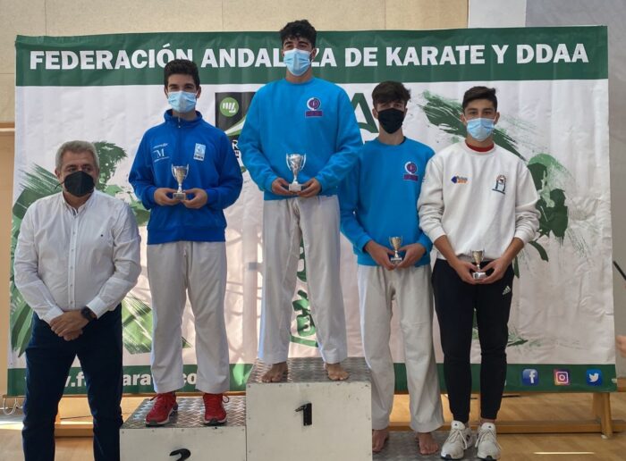 Javier Nieto Ordoñez, medalla de bronce junior en el Campeonato de Andalucía de Kárate