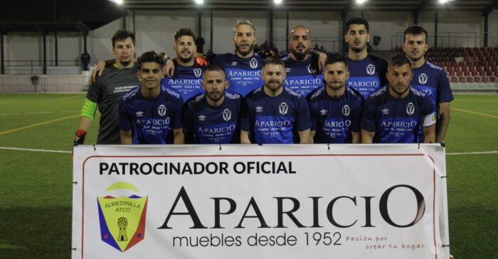 Los senior del Almedinilla  ganan su primer partido e el municipal 