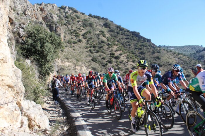 La Vuelta Ciclista a Andalucía-Ruta del Sol pasa por Almedinilla