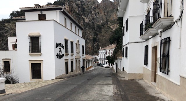 Sigue bajando la incidencia del Covid-19 en Almedinilla