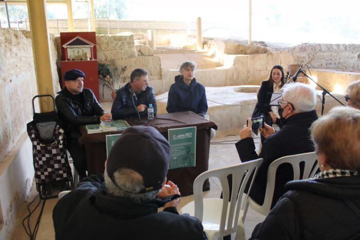 La villa Romana El Ruedo acoge la presentación del libro