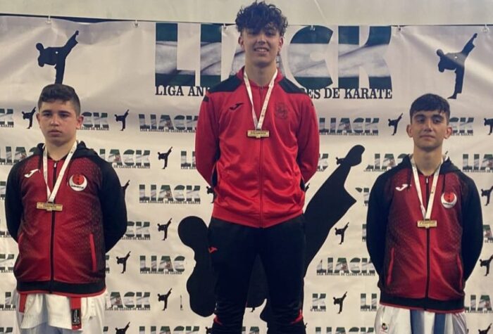 Javier y Paula Nieto Ordóñez, medallas de oro en la III Liga Andaluza de Kárate