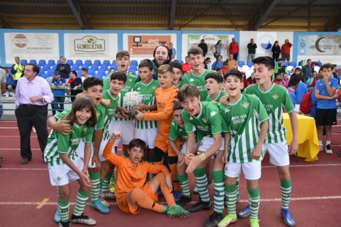El Real Betis Balompié, campeón del IV Trofeo Alevín
