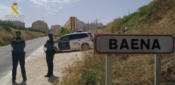 La Guardia Civil detiene en Baena a un vecino de la localidad como presunto autor de un delito de robo con fuerza y otro de incendio intencionado