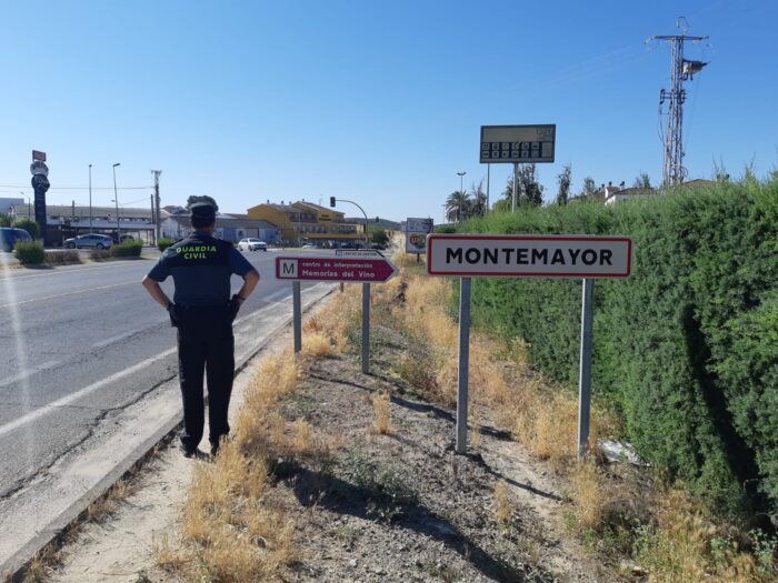 La Guardia Civil tras un minucioso dispositivo de búsqueda, localiza en la localidad de Montemayor a una persona desaparecida