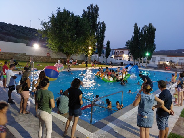 La fiesta acuática, colofón de los cuatro días de Deporte en la calle
