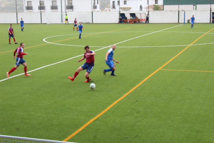Los tres equipos del Almedinilla Atlético ganan sus respectivos encuentros el pasado fin de semana