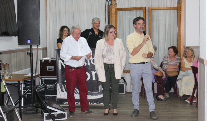 Clausura de la Semana del Mayor en Almedinilla